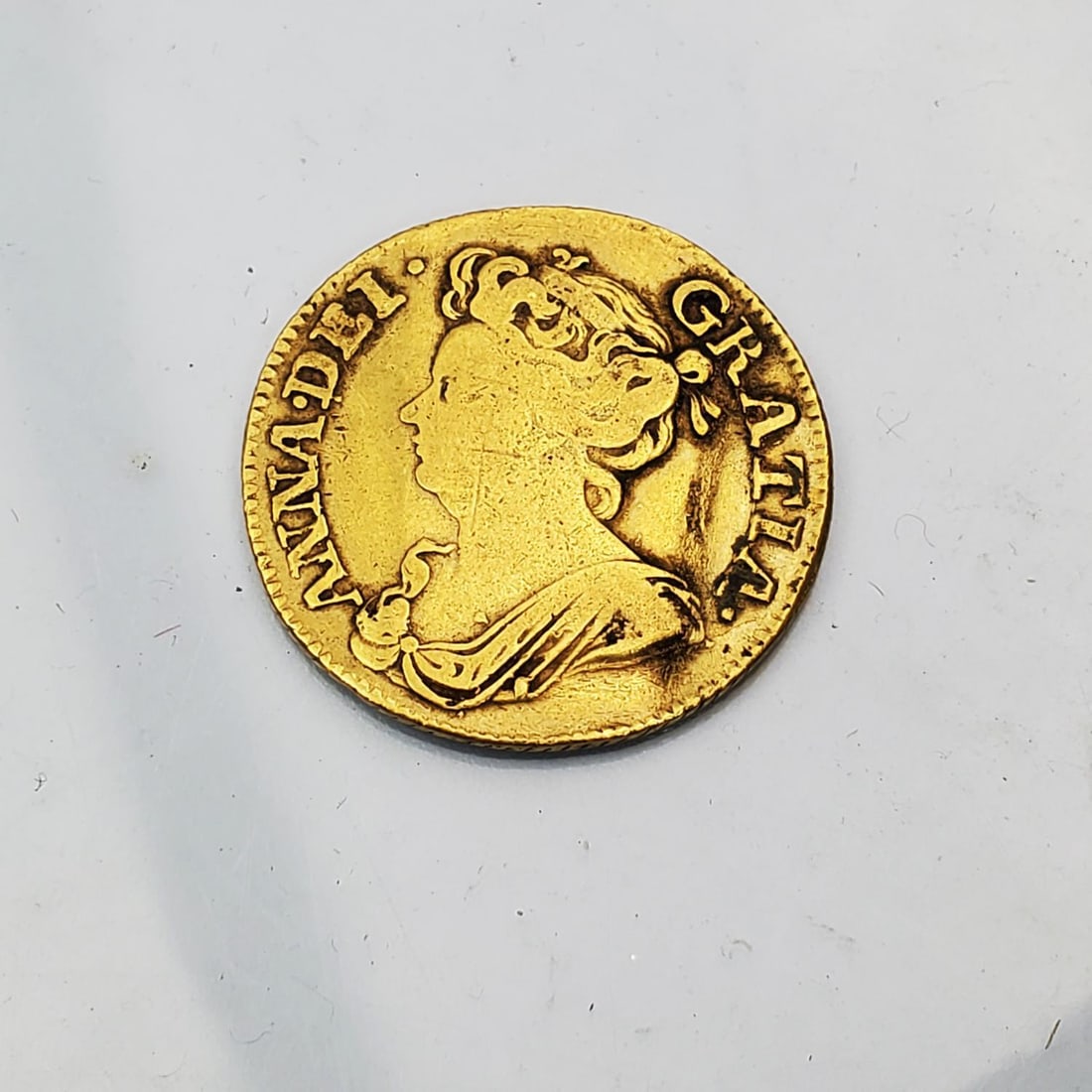 Rare 22K Gold British Guinea Anne Coin Dated 1713 (1 of 2)
