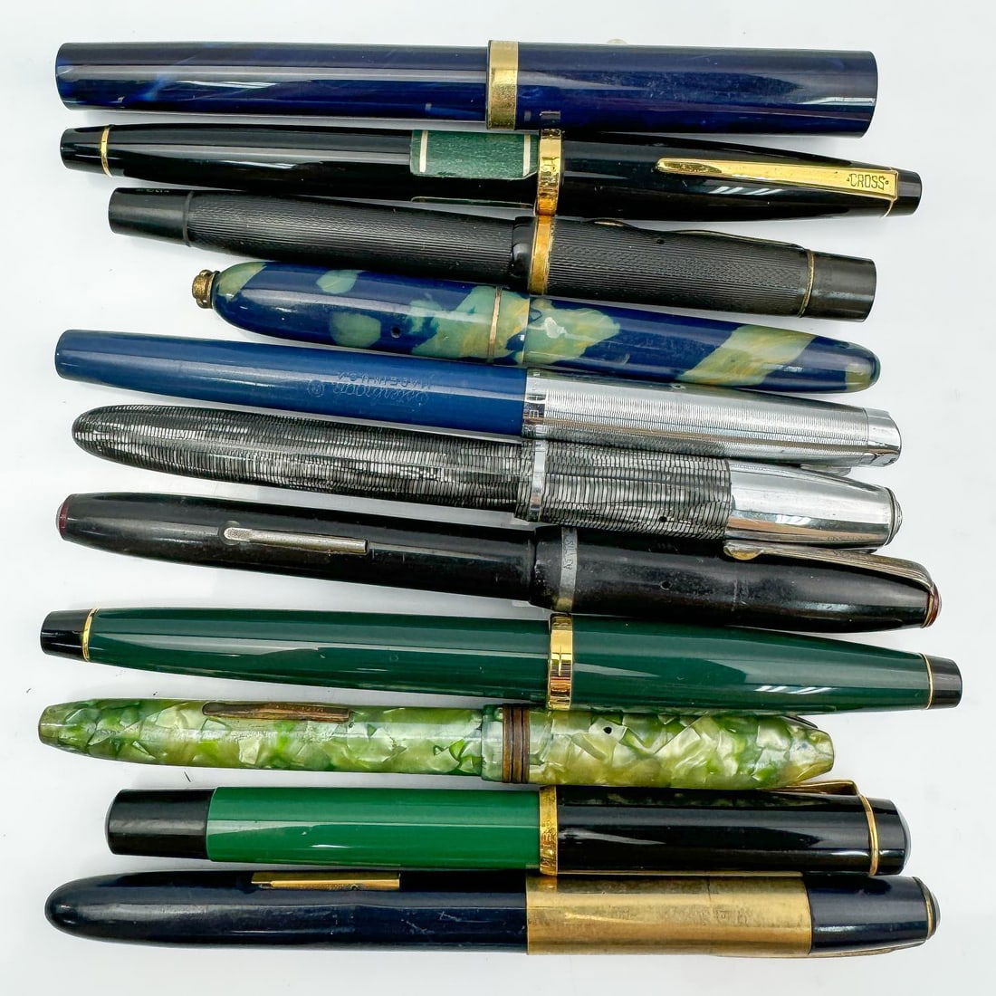 Lot of 11 Old & Vintage Fountain Pens (1 of 4)