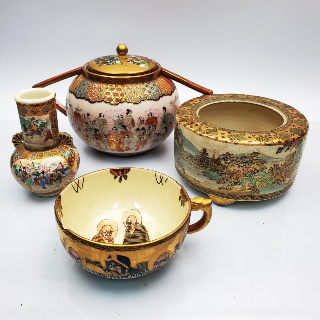 Lot of 4 Japanese Satsuma & Imari Items (1 of 3)