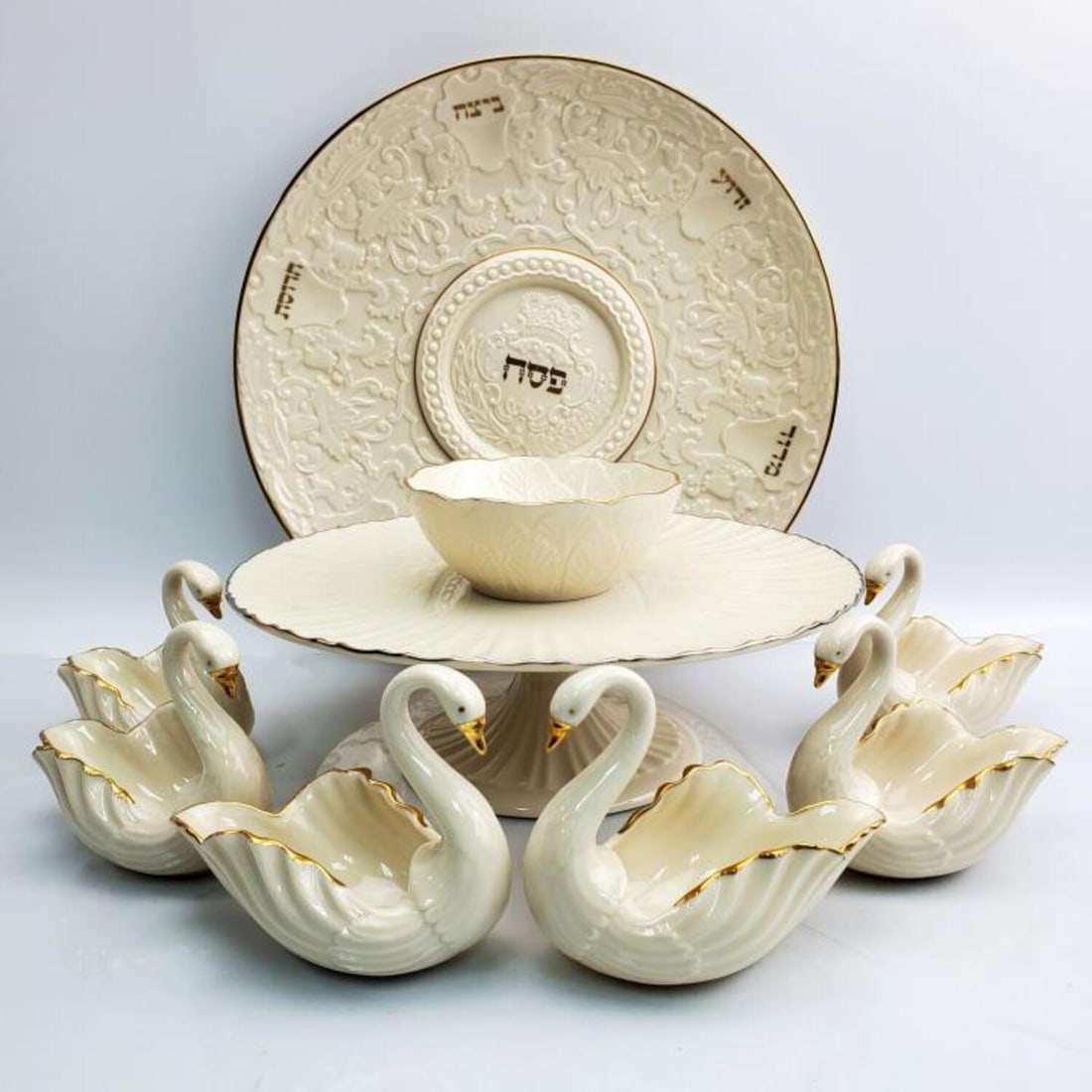 Large Lot of Lenox Porcelain Items (1 of 8)