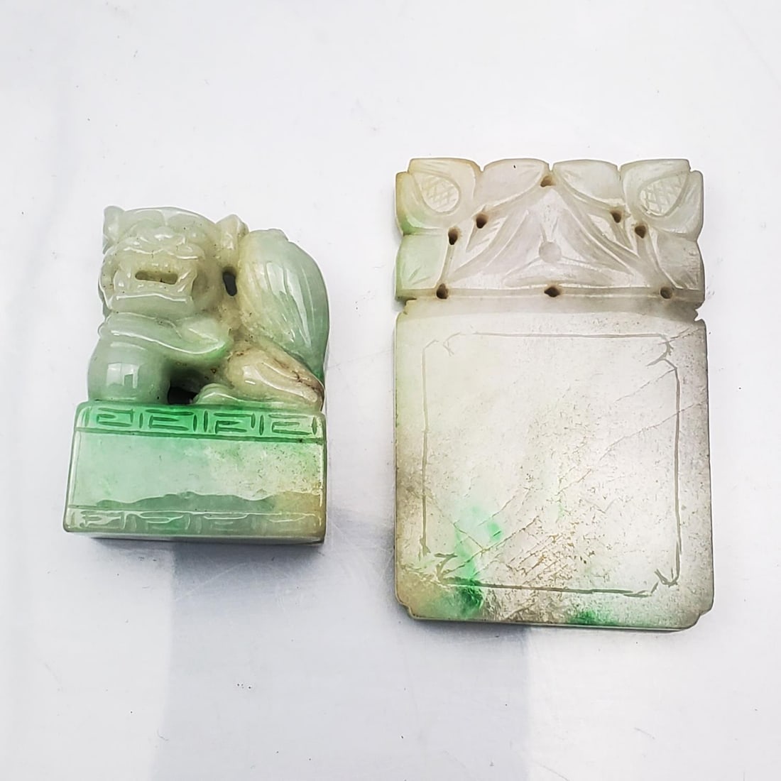 2 Chinese Carved Jadeite Items (1 of 2)