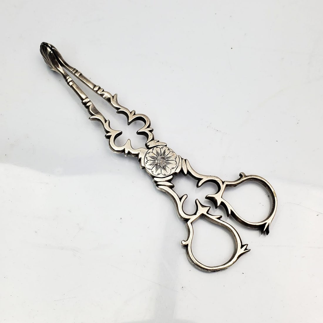 American Colonial Coin Silver Sugar Nips c.1775 (1 of 3)