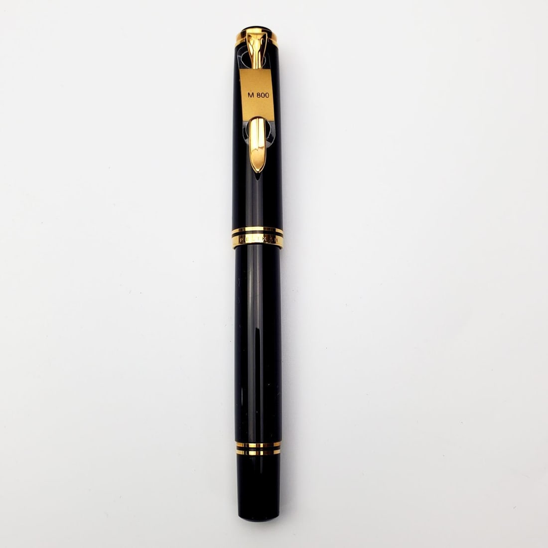 Vintage Pelican M800 Fountain Pen w/ 18K Gold Nib (1 of 4)