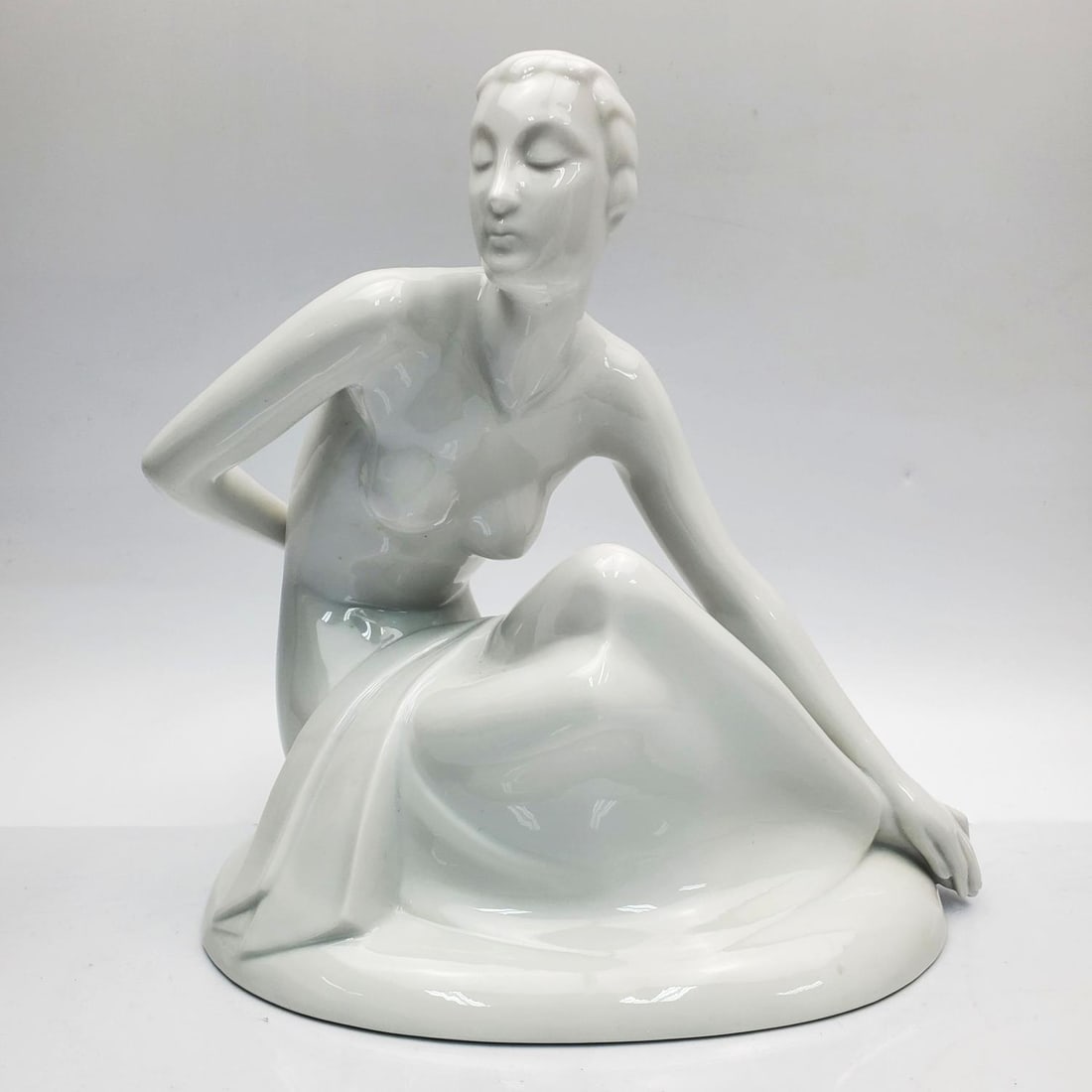 Rosenthal Art Deco Porcelain Figure "Schliepstein" (1 of 4)