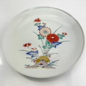 Japanese Porcelain "Kakiemon" Plate w/ Flowers