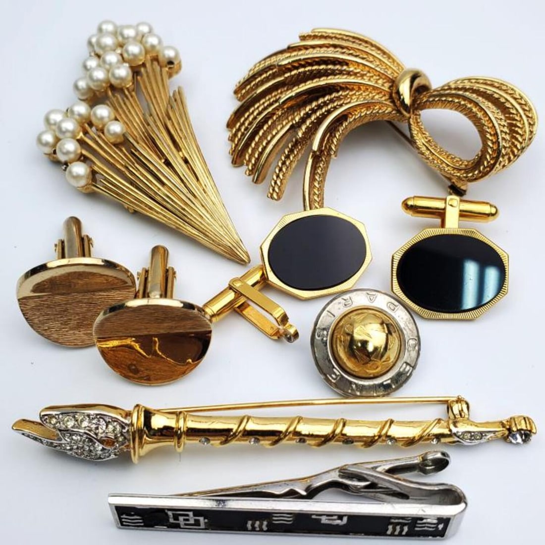 Lot of 6 Good Quality Costume Jewelry Items (1 of 7)