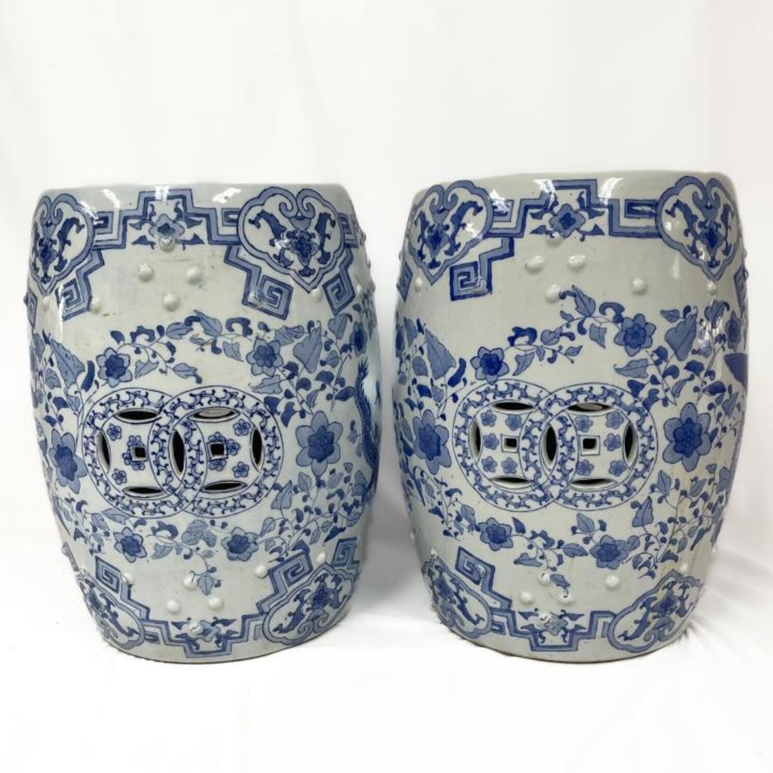 Pair Chinese Blue & White Porcelain Garden Seats: Pair of Chinese Blue & White Porcelain Garden Seats. Condition: Excellent. Dimensions: H-18.5" x Dia.-12.5". Provenance: From a New York City Private Collection. Please note the absence of a Condition