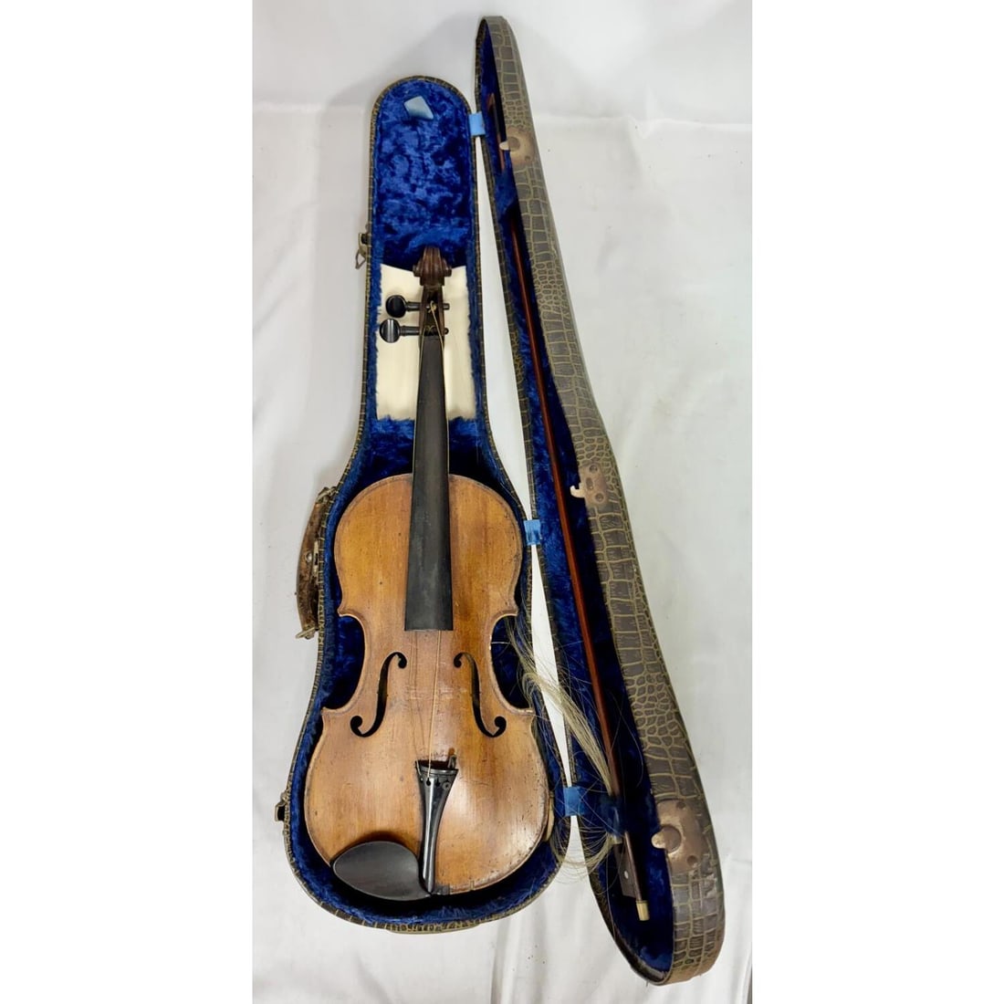 Old L'Incomparable Violin, Stradivarius Model (1 of 4)