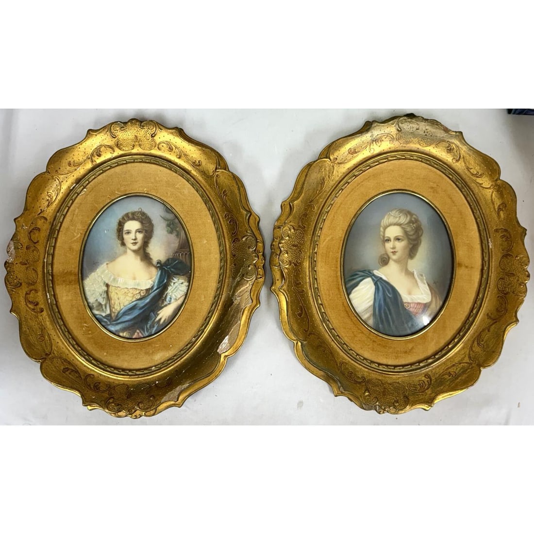Lot of 2 Antique Signed Oval Portrait Paintings (1 of 4)