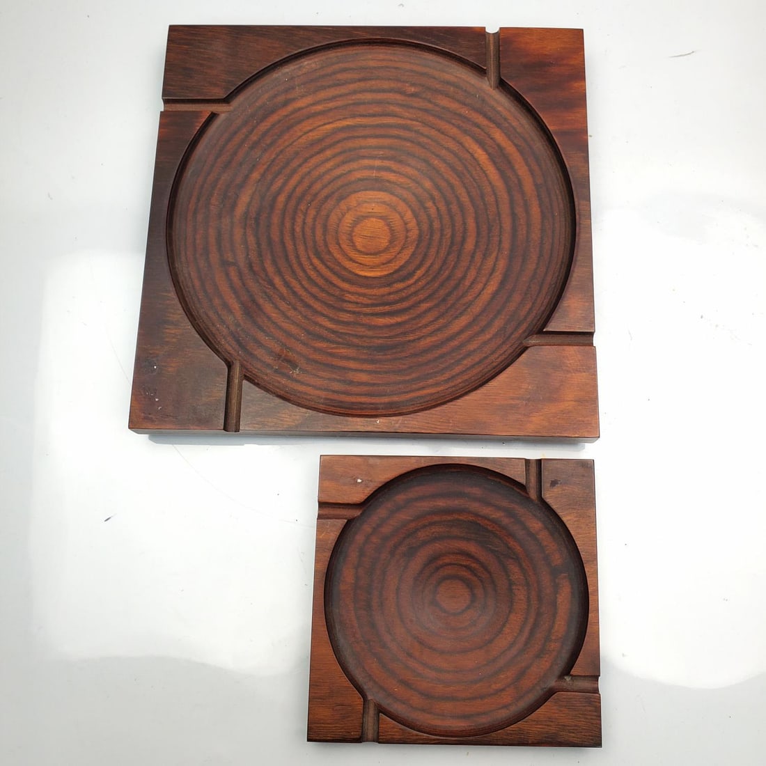 Lot of 2 MCM Shur Wood Carved Ash Trays (1 of 3)