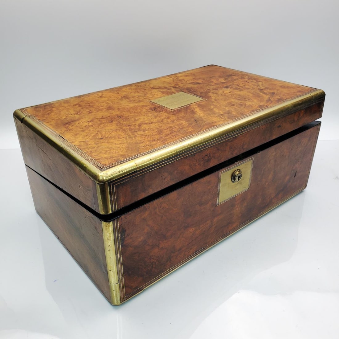 Elegant Victorian Burr Wood Writing Slope (1 of 8)