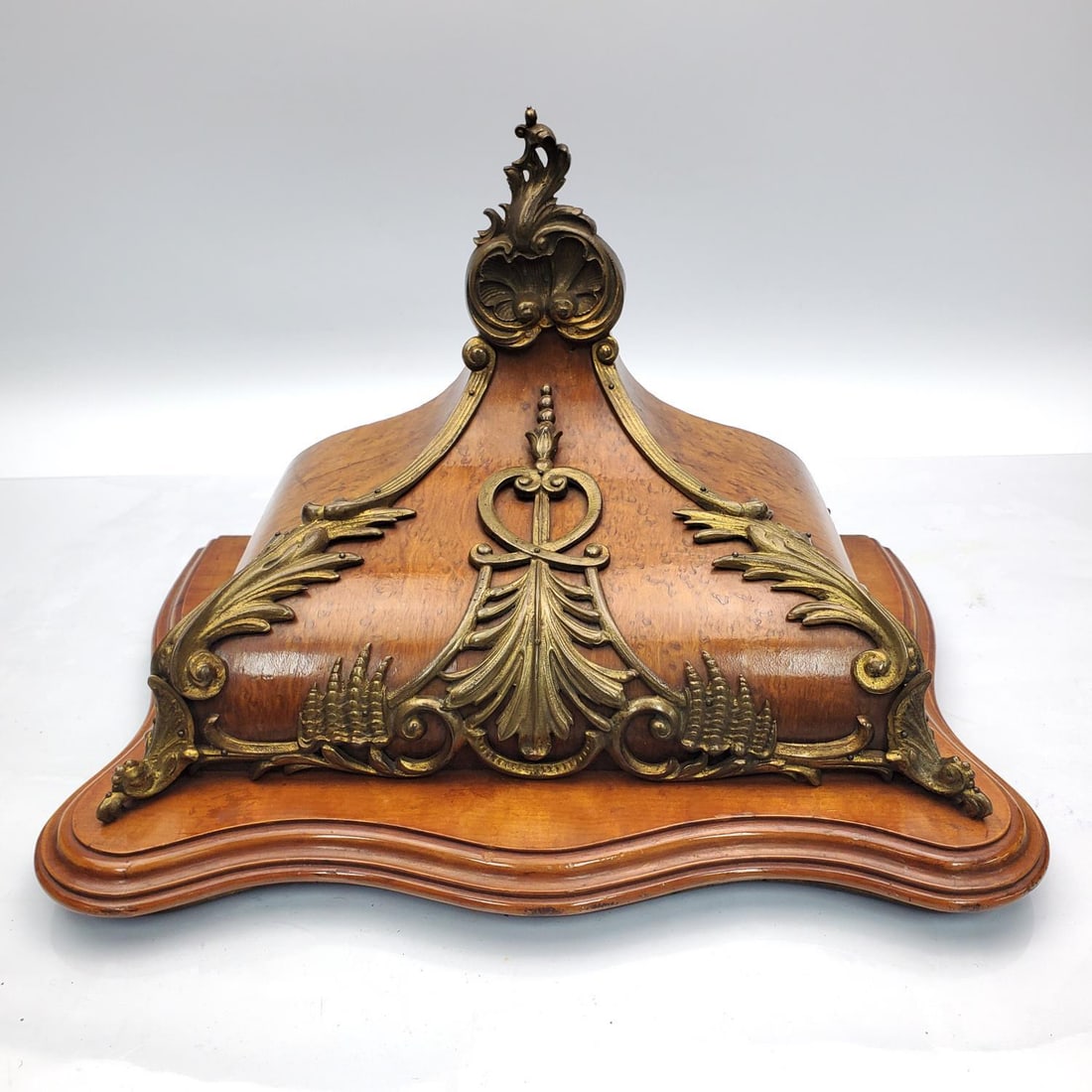 Old Burlwood Bronze Mounted Wall Bracket: Old Burlwood Bronze Mounted Wall Bracket. Condition: Generally Good. Dimensions: 13.6" x 9" x 8.9". Provenance: From a Queens, NY Home. Please note the absence of a Condition Report does not imply tha