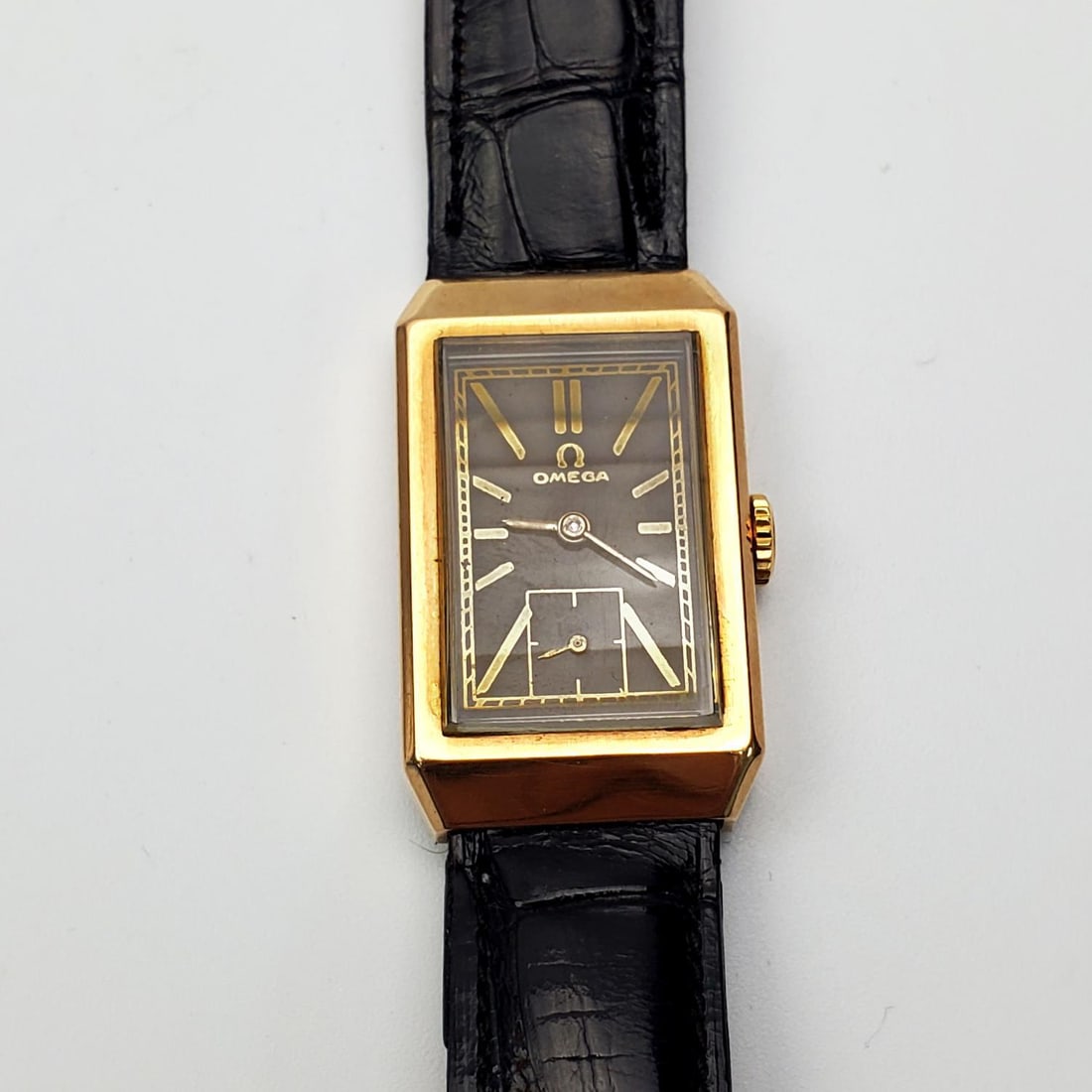 Vintage 14K Gold Omega Men's Wristwatch (1 of 5)