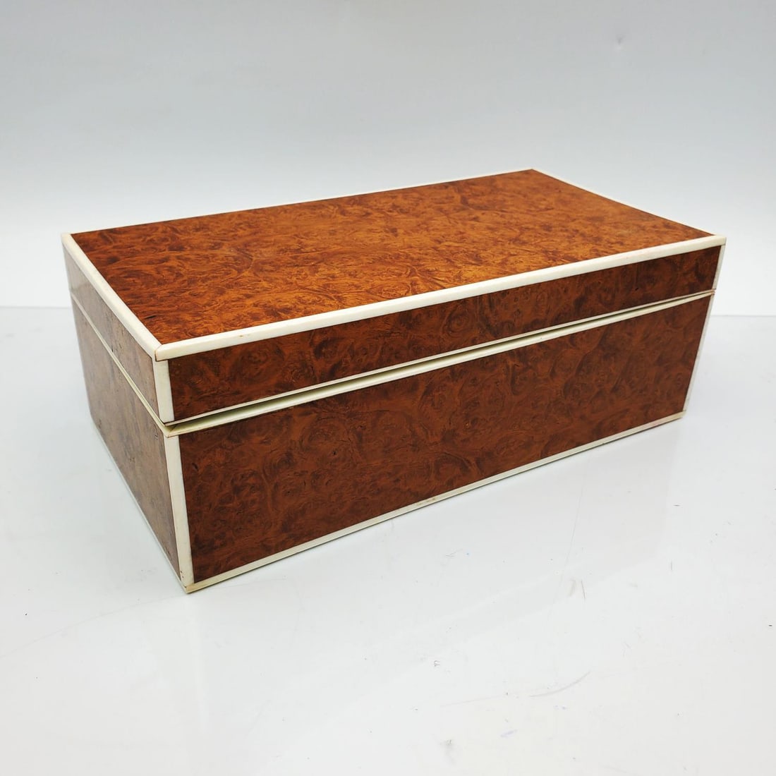 Vintage Art Deco Amboyna Wood Cigarette Box (1 of 3)