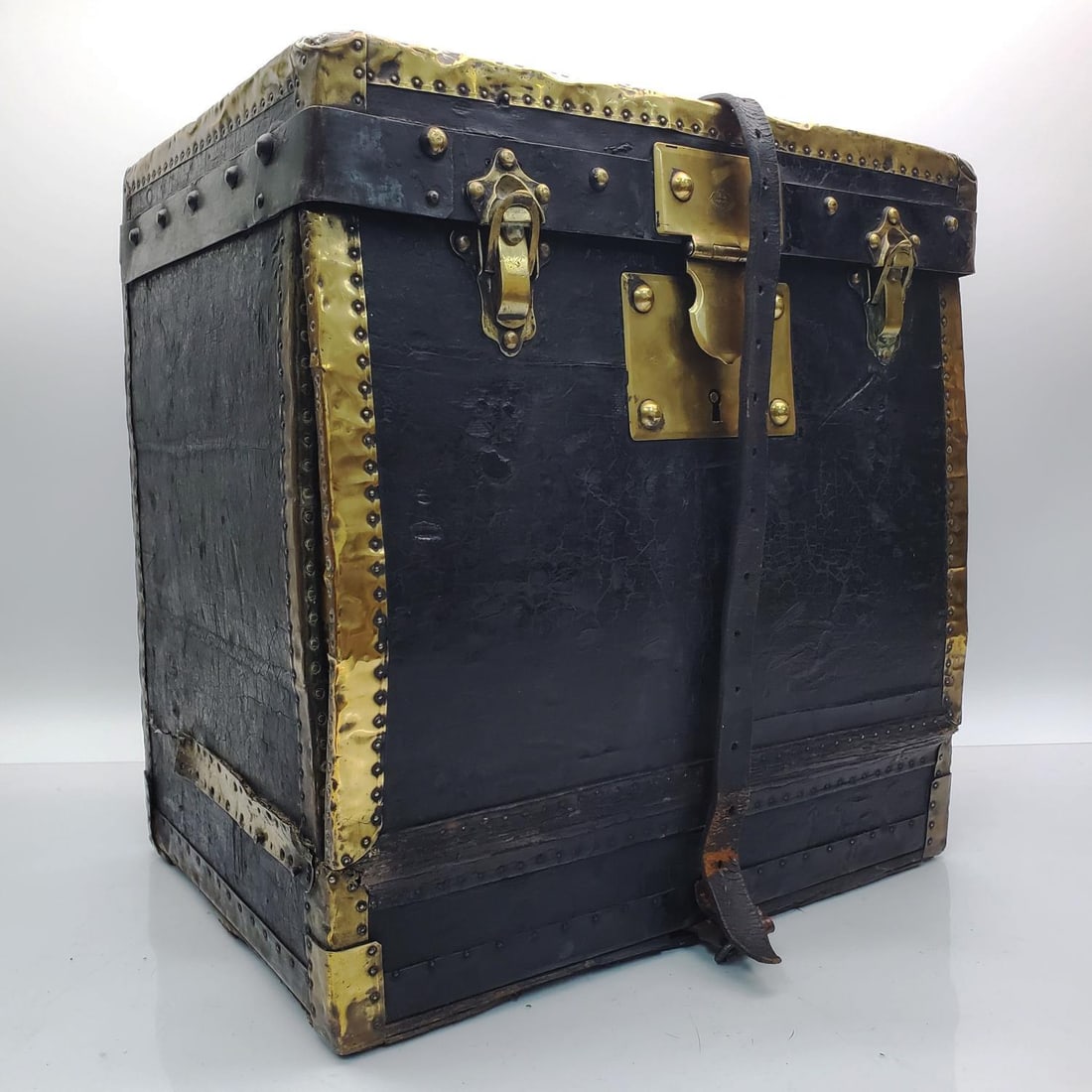 Antique French Moleskin Marine Steamer Trunk (1 of 7)