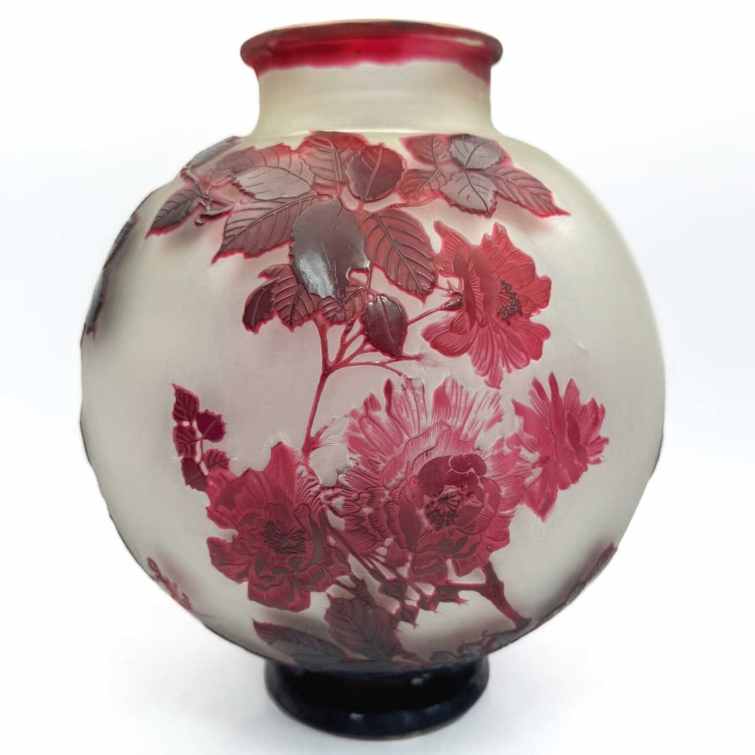 Large Galle French Art Nouveau Cameo Glass Vase (1 of 7)