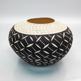 Native American Acoma Pottery Bowl