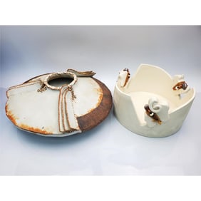 Lot of 2 Southwestern Pottery Items