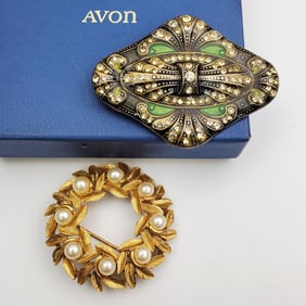 Lot of 2 Vintage Avon Brooches