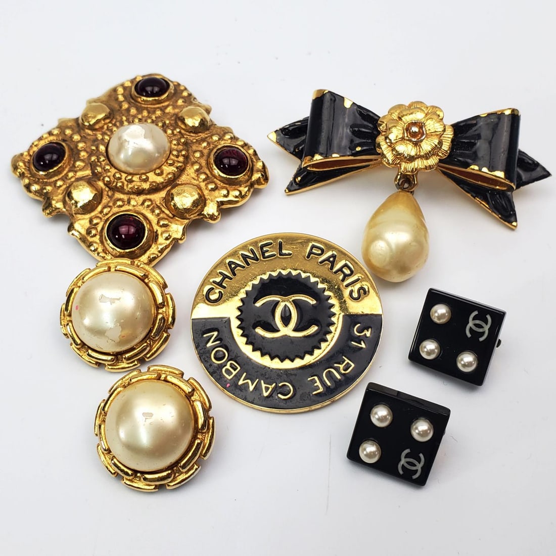 Group Lot of Probably Chanel Costume Jewelry (1 of 2)