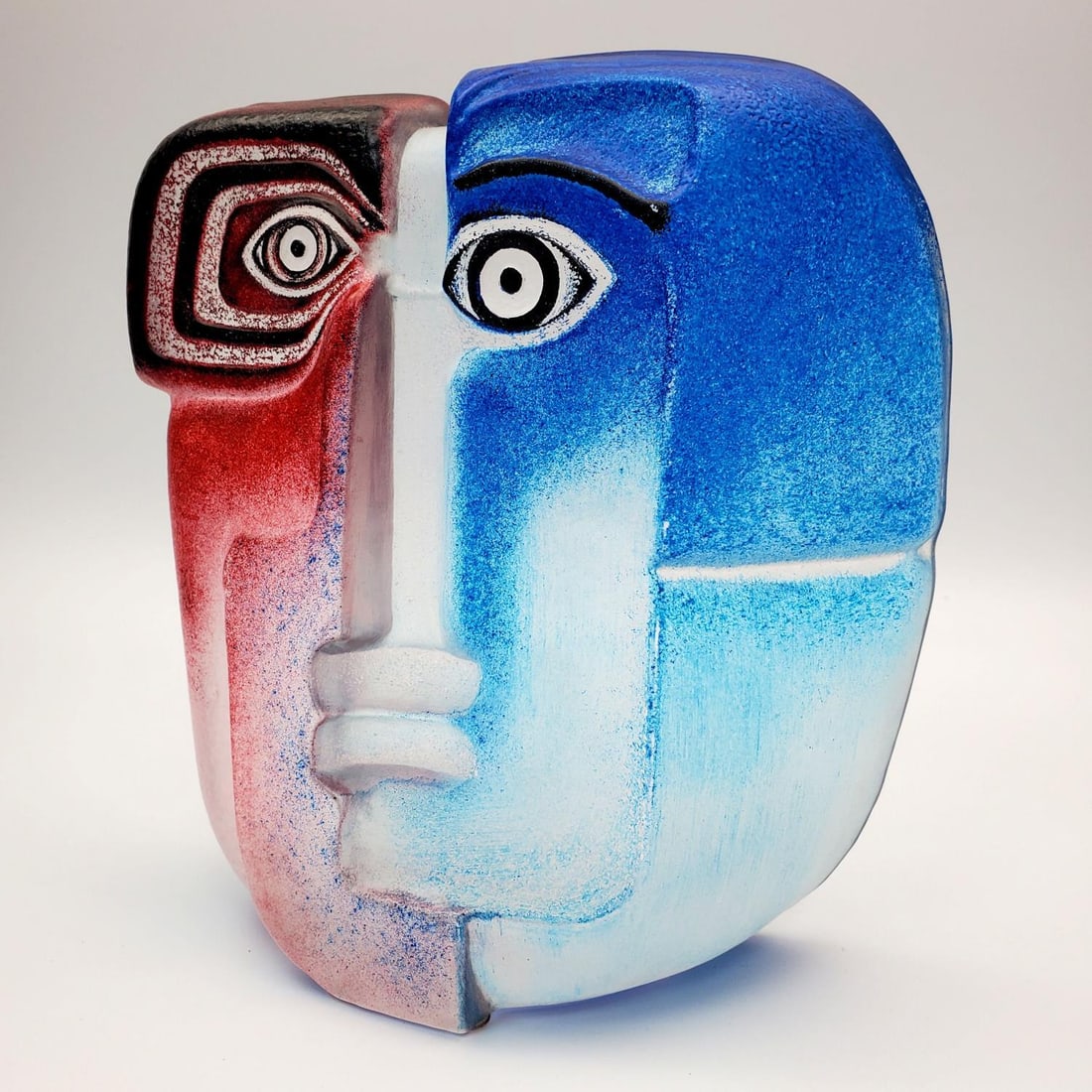 Mats Jonasson, Swedish (b. 1945) Crystal Sculpture: Mats Jonasson, Swedish (Born 1945) Maleras Crystal Sculpture "Masq Minor 1". Fully Signed & Numbered 224/299 at the Bottom. Comes w/ Certificate of Authenticity. In Original Box. Condition: Generally 