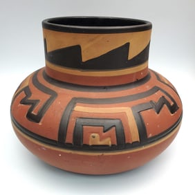 Native American Homolobi Clifton Pottery Vase