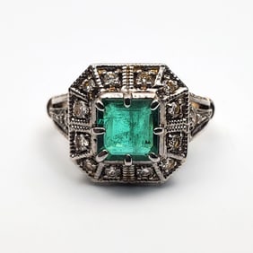 14K Gold, Emerald & Diamond Ring