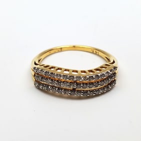 14K Gold & Diamond Ring
