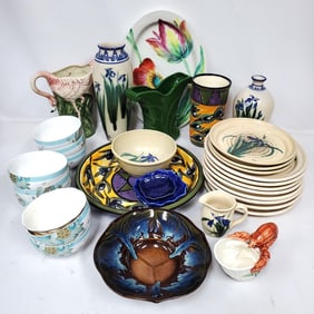 Large Group of Vintage Porcelain & Pottery Items
