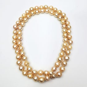 Vintage Strand of Pearls Necklace