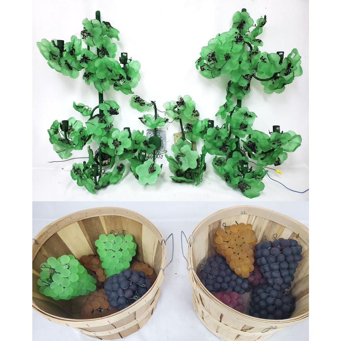 2 Pairs Vintage Murano Glass Grape & Leaf Sconces (1 of 15)