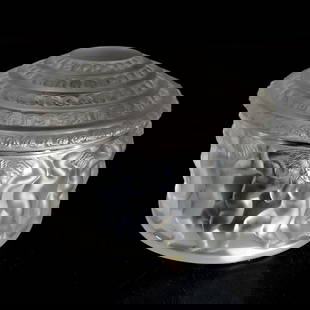 Lalique France "Enfants" Art Glass Covered Box: Lalique France "Enfants" Art Glass Round Covered Vanity Box. Fully Marked. Condition: Excellent. Dimensions: Dia-4.25" x H-3.25". Provenance: From a Long Island, NY Home. Please note the absence of a