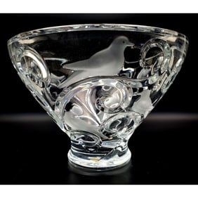 Lalique France "Verone" Art Glass Large Bowl