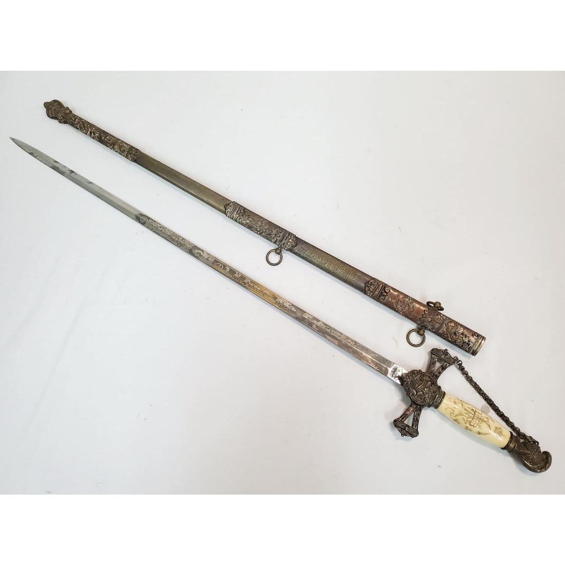 Antique American Knights Templar Masonic Sword (1 of 8)