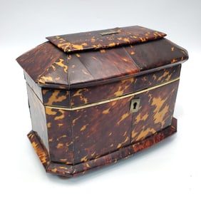 Antique English Tea Caddy w/ the Original Key