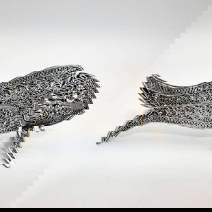 Judaica Sterling Silver Filigree "Fish" Besamim: Unusual Judaica Sterling Silver Filigree "Fish" Besamim Spice Box. Fully Hallmarked. Condition: Generally Very Good. Dimensions: L-5" x H-2.2". Weight: 49.4g/1.59ozt. Provenance: From a Long Island, N