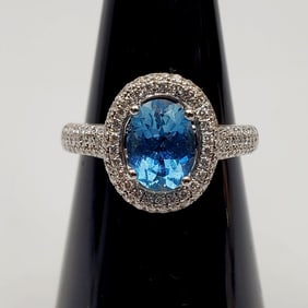 18K White Gold, Aquamarine, & Diamonds Ring