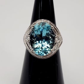 18K White Gold, Large Aquamarine, & Diamonds Ring