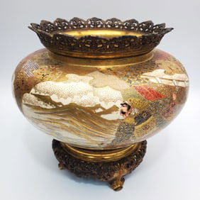 Unusual Antique Japanese Meiji Satsuma Bowl