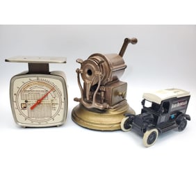 Lot of 3 Vintage Items