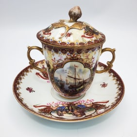 Rare Early Meissen Chinoiserie Covered Cup