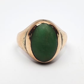 Antique 9K Gold & Jade Ring