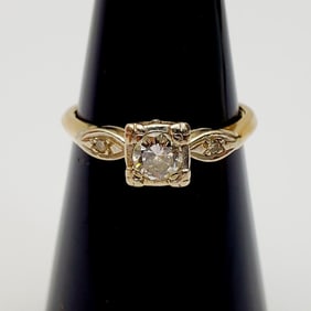 14K Yellow & White Gold Ring w/ Diamonds