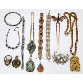 Group Lot of Chinese Jewelry Items