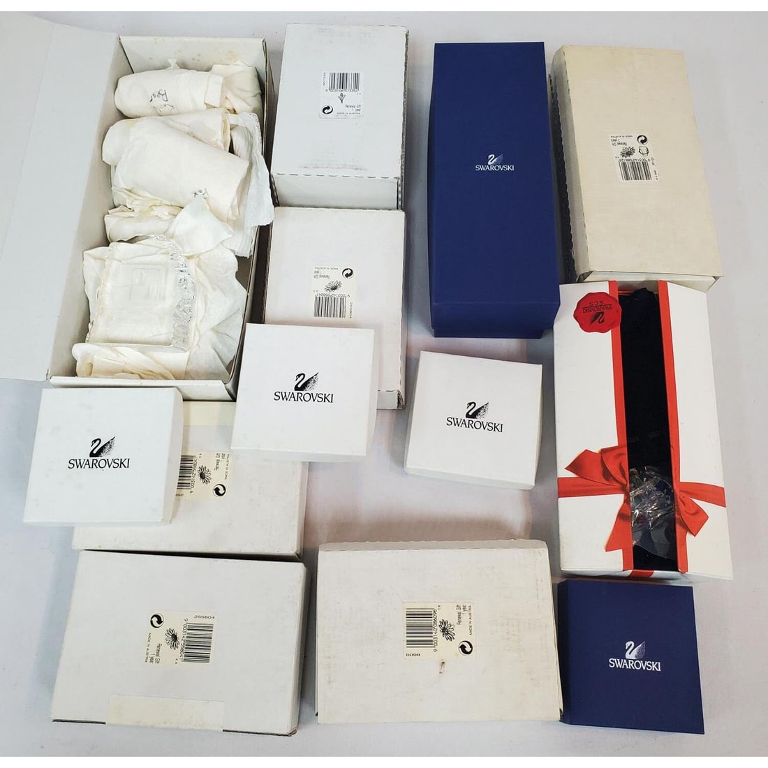 Large Lot of Vintage Swarovski Crystal Items (1 of 4)