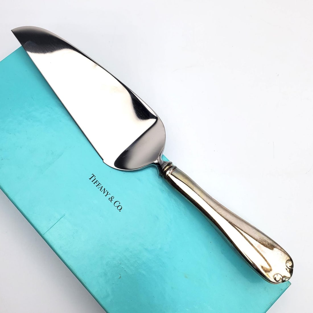 Tiffany & Co. Sterling Silver Handle Pie Server (1 of 5)