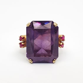 Large Synthetic Alexandrite & 14K Gold Ring