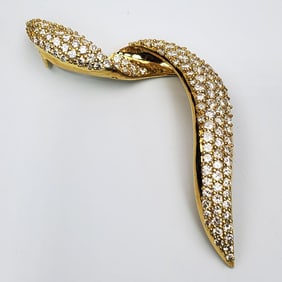 Exceptional "Jose Hess" 18K Gold & Diamond Brooch