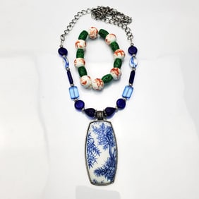 Lot of 2 Chinese Porcelain Jewelry Items