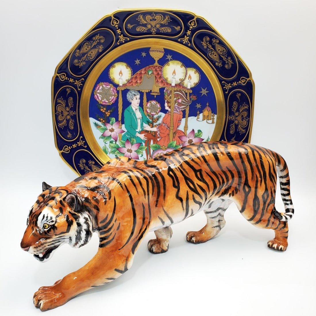 Vintage Signed Hutschenreuther Plate & 1 Other (1 of 7)